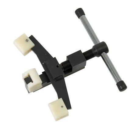 Przyrząd do prostowania obręczy Rovnač ráfku