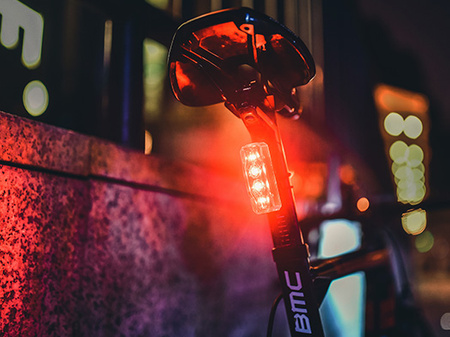 Lampa Tył Ravemen TR100 Crystal Pure Red