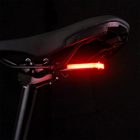 Lampa Tył Ravemen CL01 Black